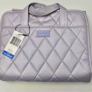 Vera Bradley
Hanging Tolletries
Organiaer Travel Cosmelle
Ban in Lavender Pearl